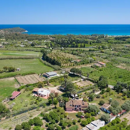 Congiu Villa *